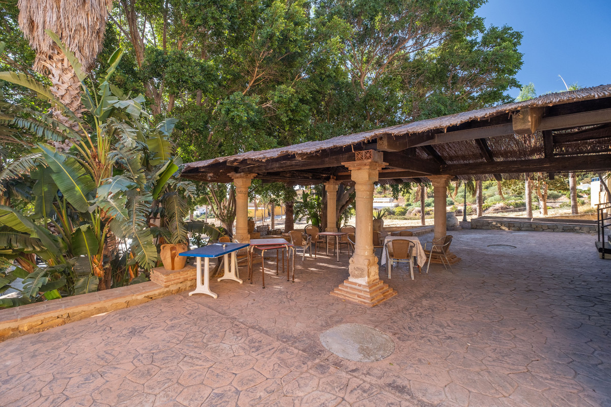 Se vende Finca - Cortijo de 6 dormitorios en Costa Del Sol, Málaga, España