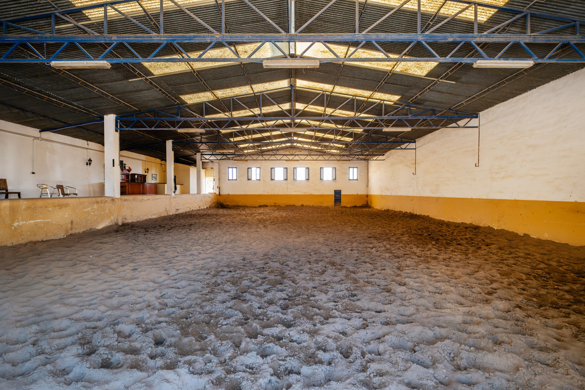 Se vende Finca - Cortijo de 6 dormitorios en Costa Del Sol, Málaga, España