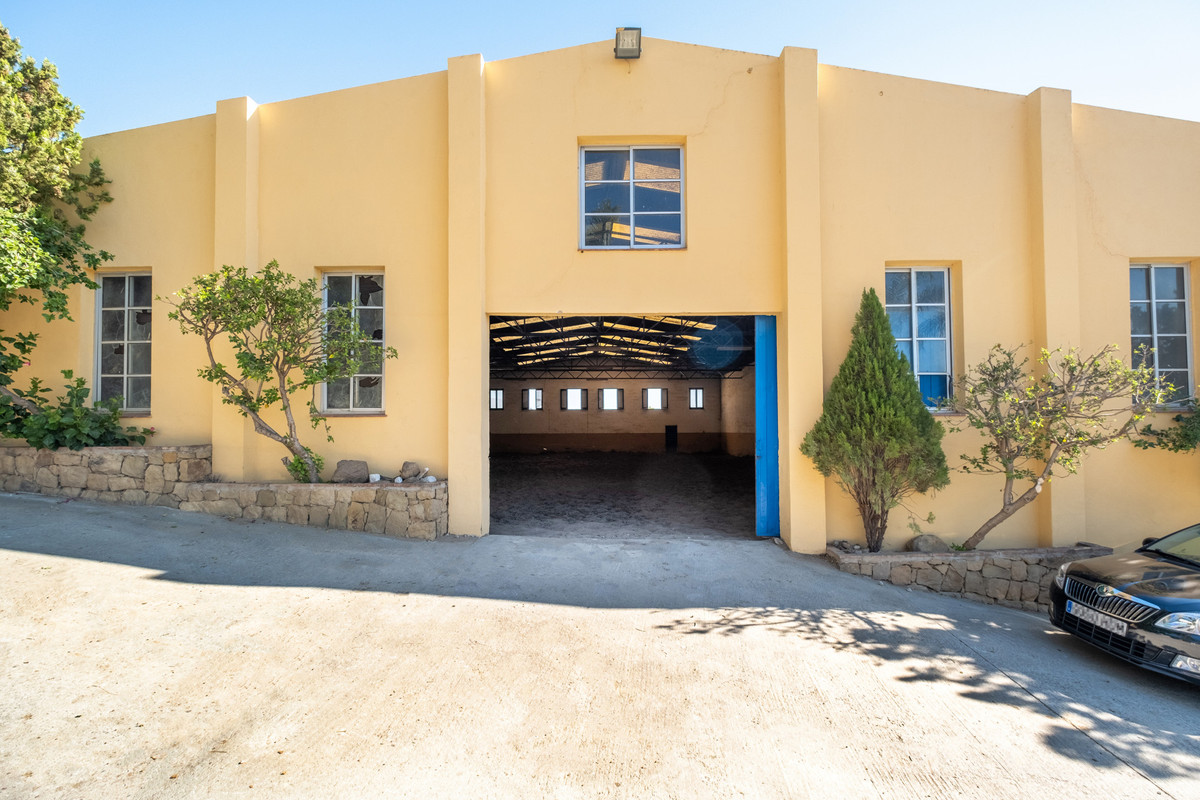Se vende Finca - Cortijo de 6 dormitorios en Costa Del Sol, Málaga, España
