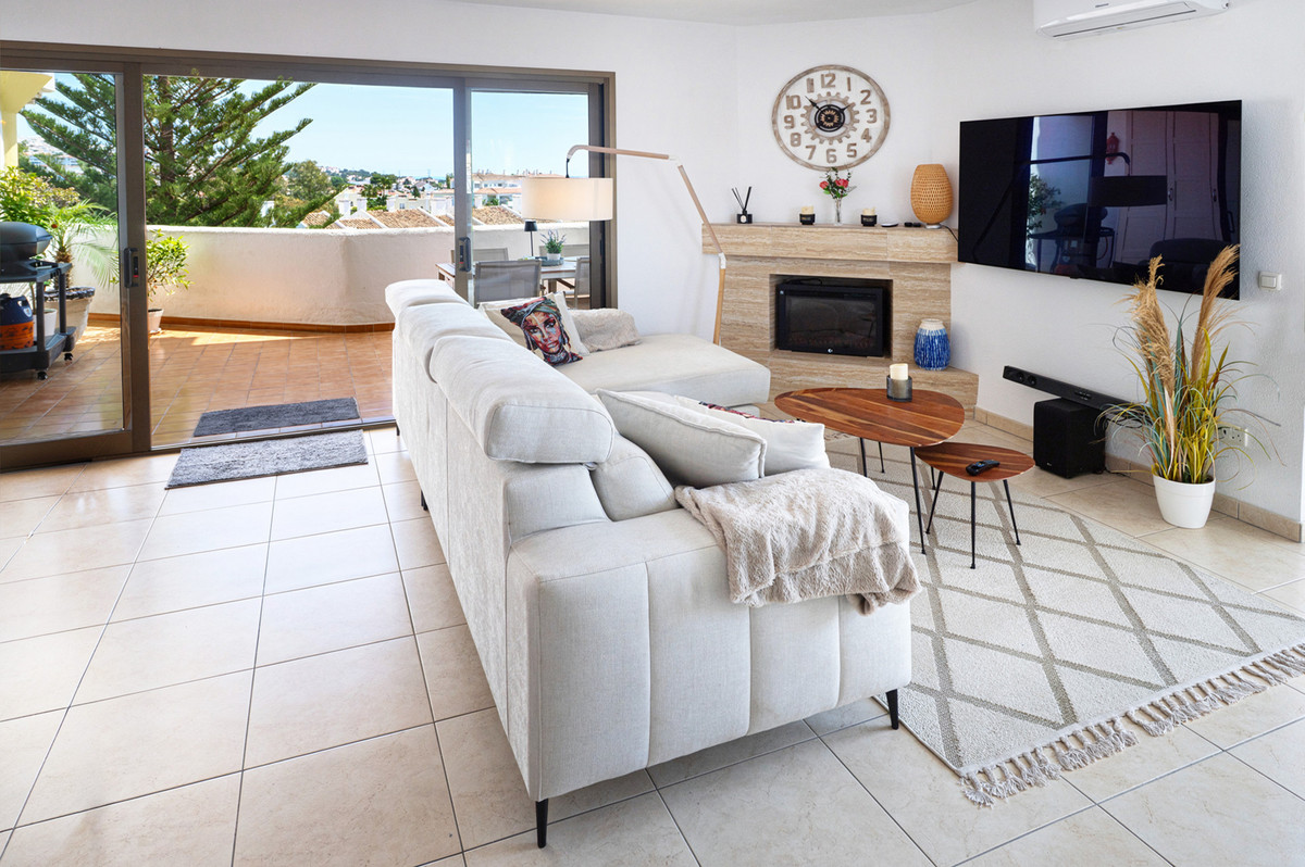 Se vende Apartamento Planta Media de 2 dormitorios en Costa Del Sol, Málaga, España