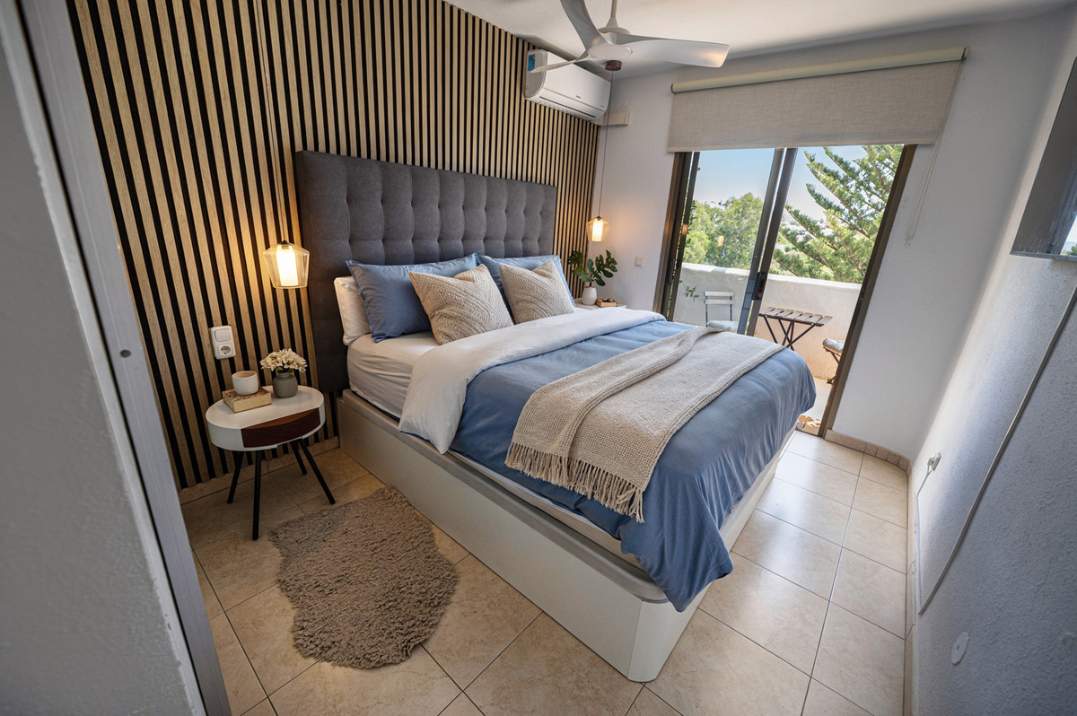 Se vende Apartamento Planta Media de 2 dormitorios en Costa Del Sol, Málaga, España