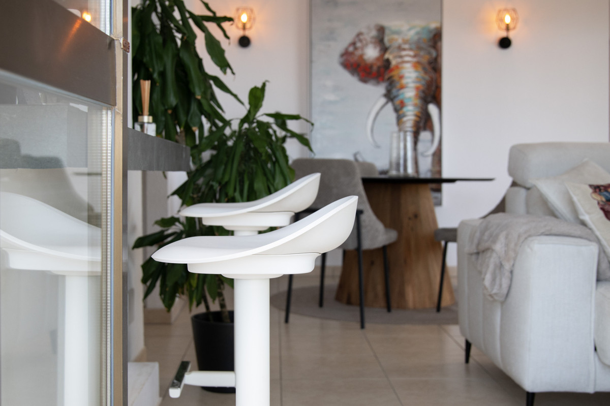 Se vende Apartamento Planta Media de 2 dormitorios en Costa Del Sol, Málaga, España