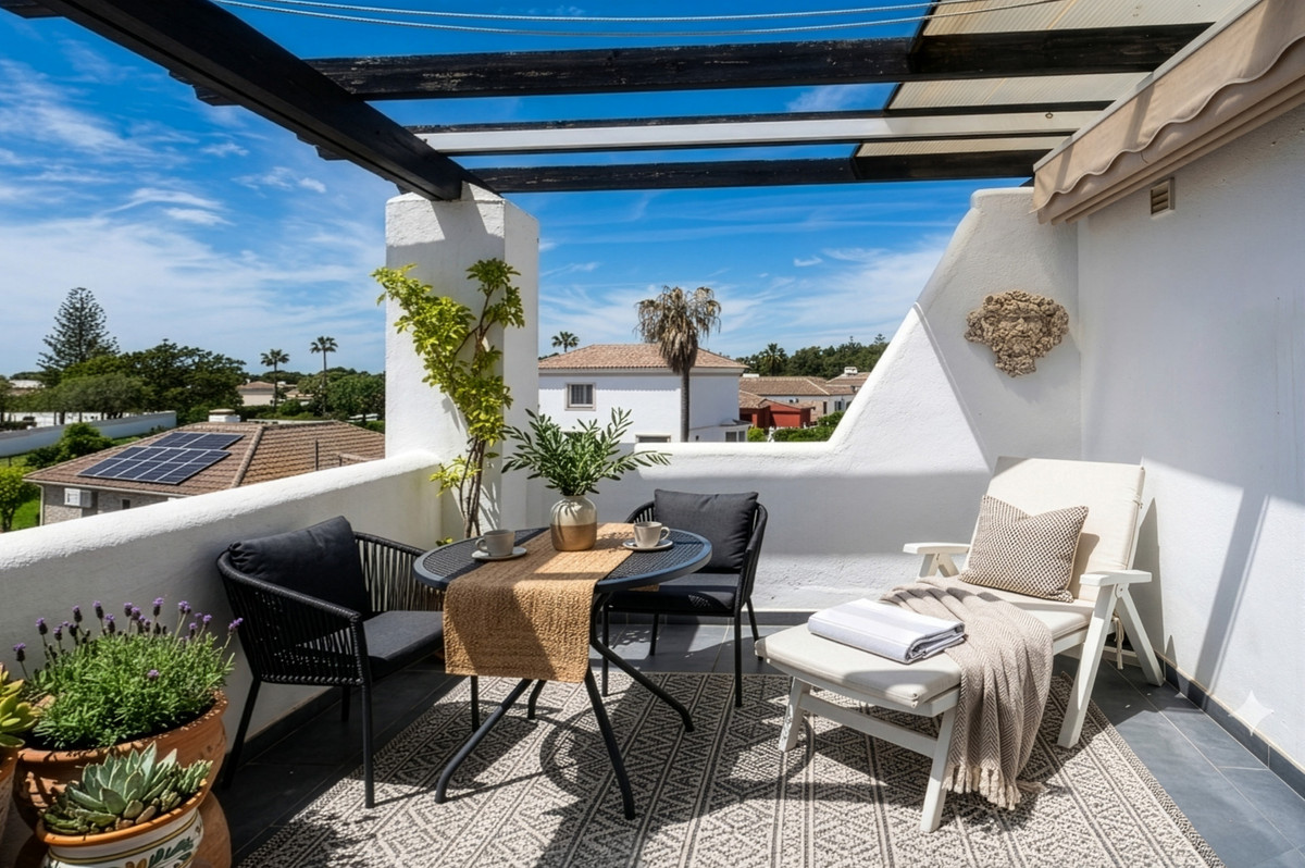 Se vende Apartamento Planta Media de 2 dormitorios en Costa Del Sol, Málaga, España