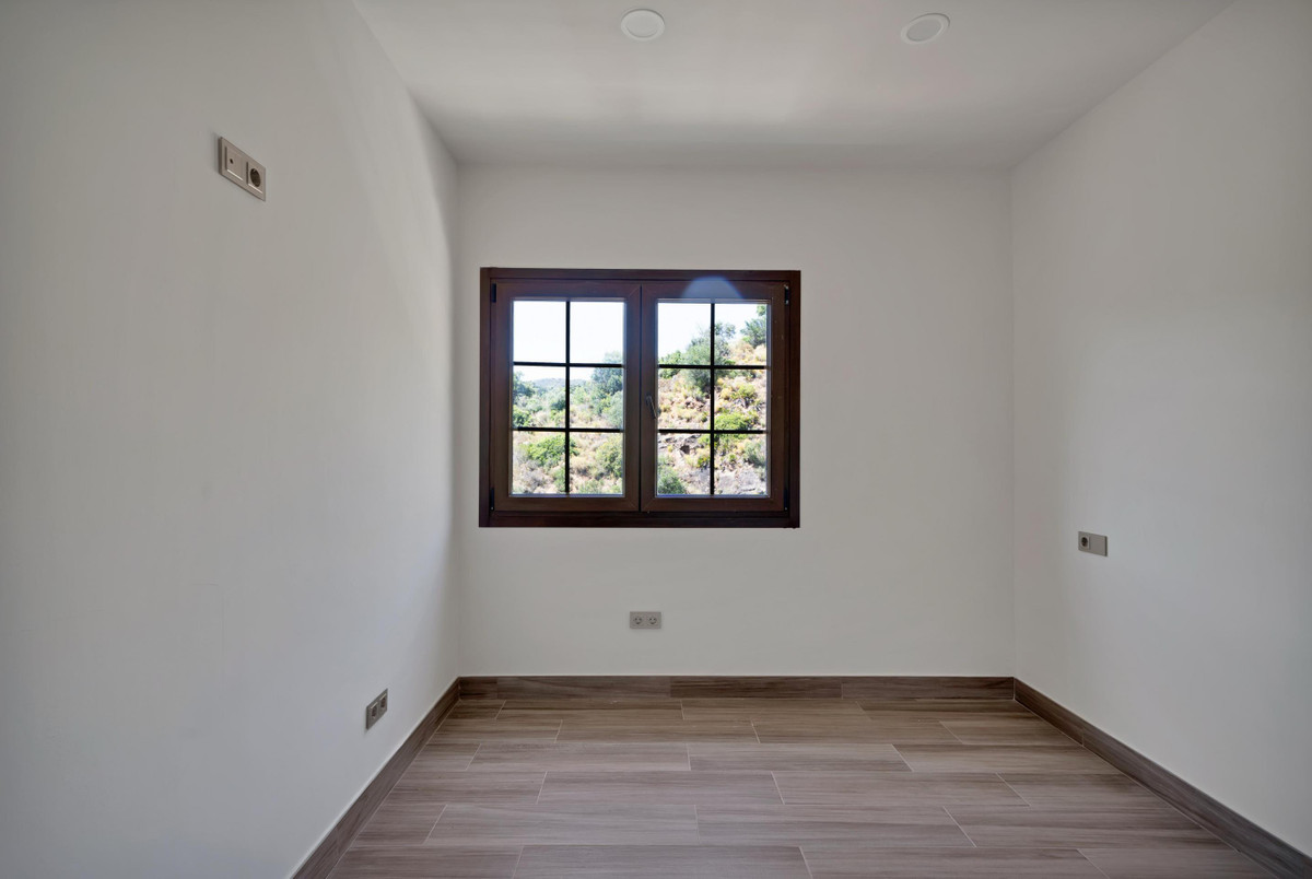 3 Bed Townhouse for sale in Marbella Costa Del Sol, Málaga, Spain