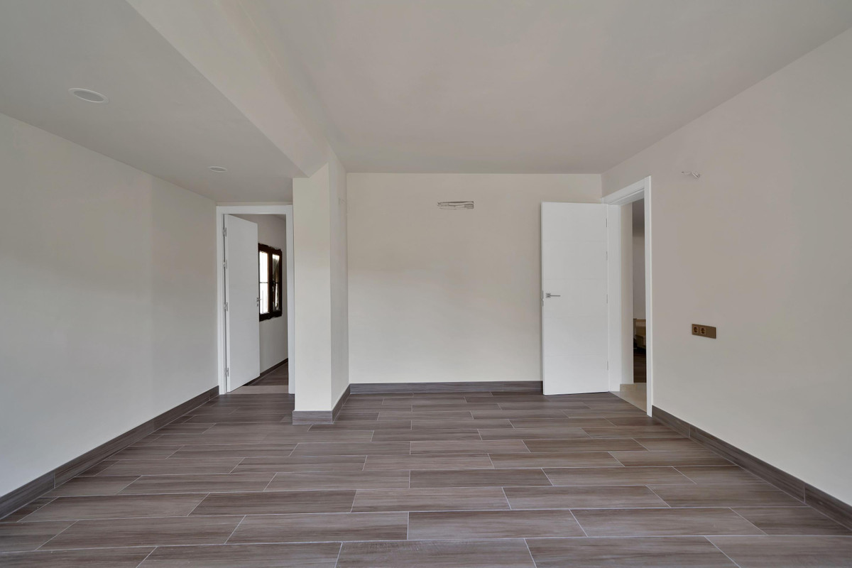 3 Bed Townhouse for sale in Marbella Costa Del Sol, Málaga, Spain