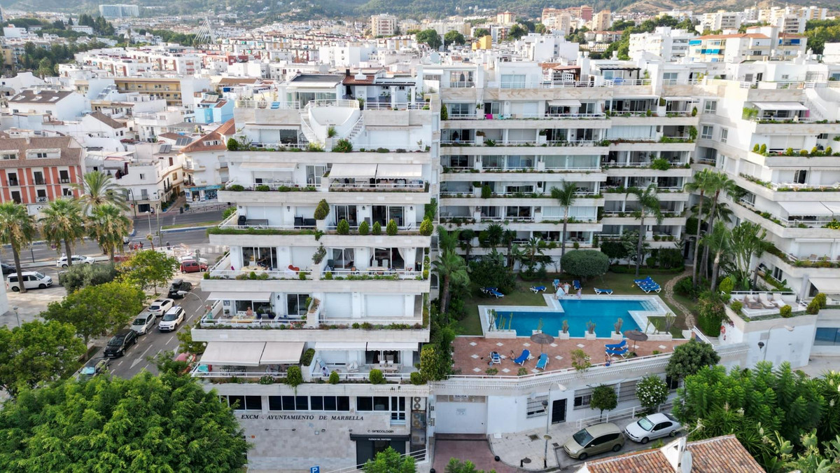 Se vende Apartamento Planta Media de 2 dormitorios en Costa Del Sol, Málaga, España