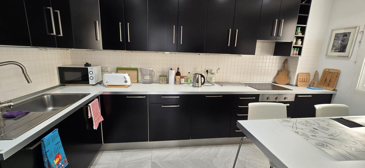 Se vende Apartamento Planta Media de 2 dormitorios en Costa Del Sol, Málaga, España