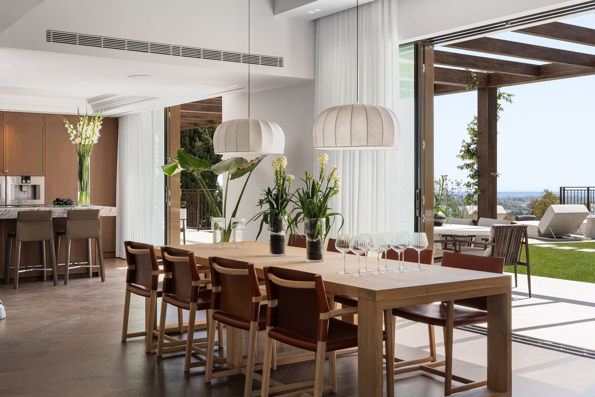 Se vende Villa - Chalet de 6 dormitorios en Costa Del Sol, Málaga, España