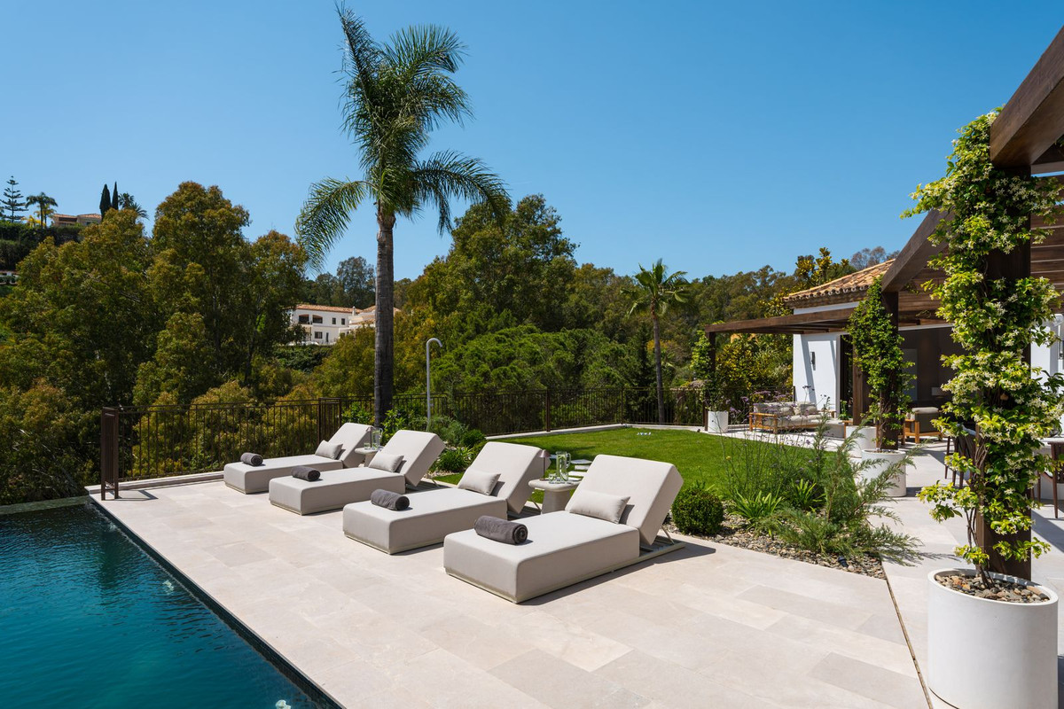 Se vende Villa - Chalet de 6 dormitorios en Costa Del Sol, Málaga, España