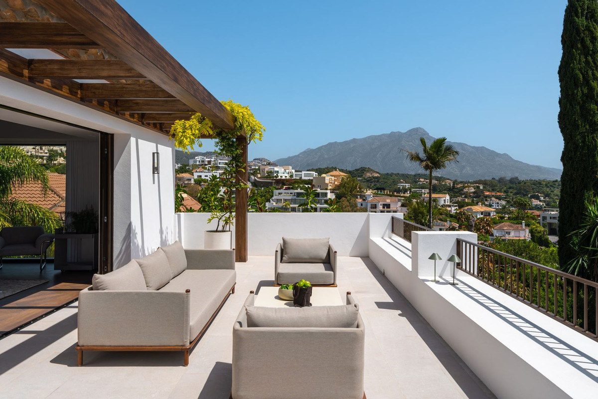 Se vende Villa - Chalet de 6 dormitorios en Costa Del Sol, Málaga, España