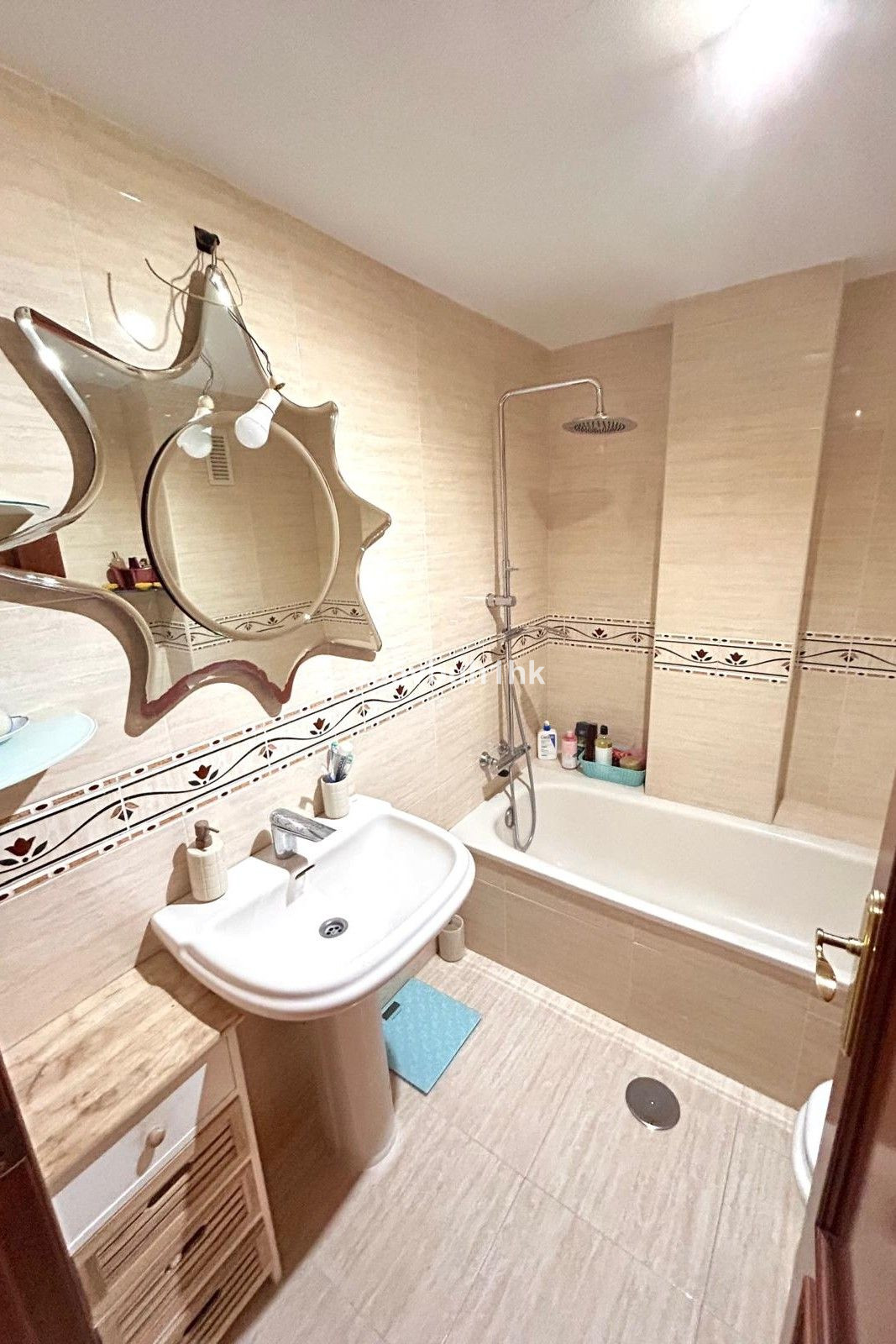 2 Bed Apartment for sale in Fuengirola Costa Del Sol, Málaga, Spain