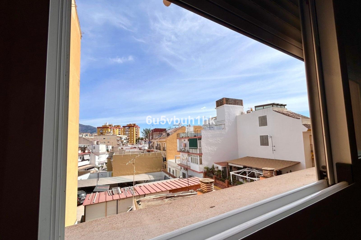 2 Bed Apartment for sale in Fuengirola Costa Del Sol, Málaga, Spain