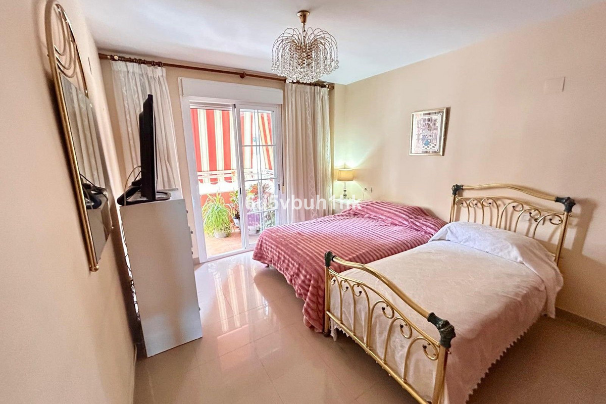 2 Bed Apartment for sale in Fuengirola Costa Del Sol, Málaga, Spain