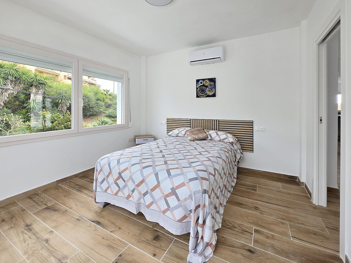 5 Bed Townhouse for sale in El Faro Costa Del Sol, Málaga, Spain