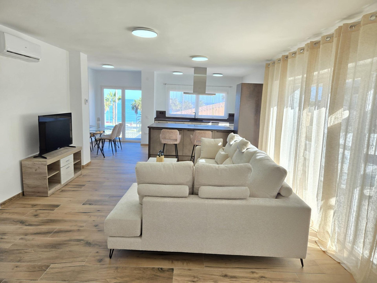 5 Bed Townhouse for sale in El Faro Costa Del Sol, Málaga, Spain