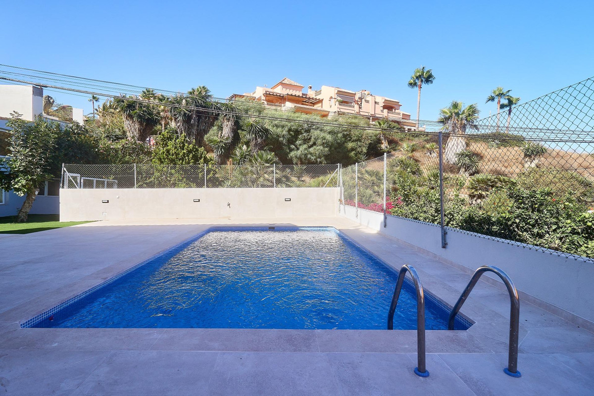5 Bed Townhouse for sale in El Faro Costa Del Sol, Málaga, Spain