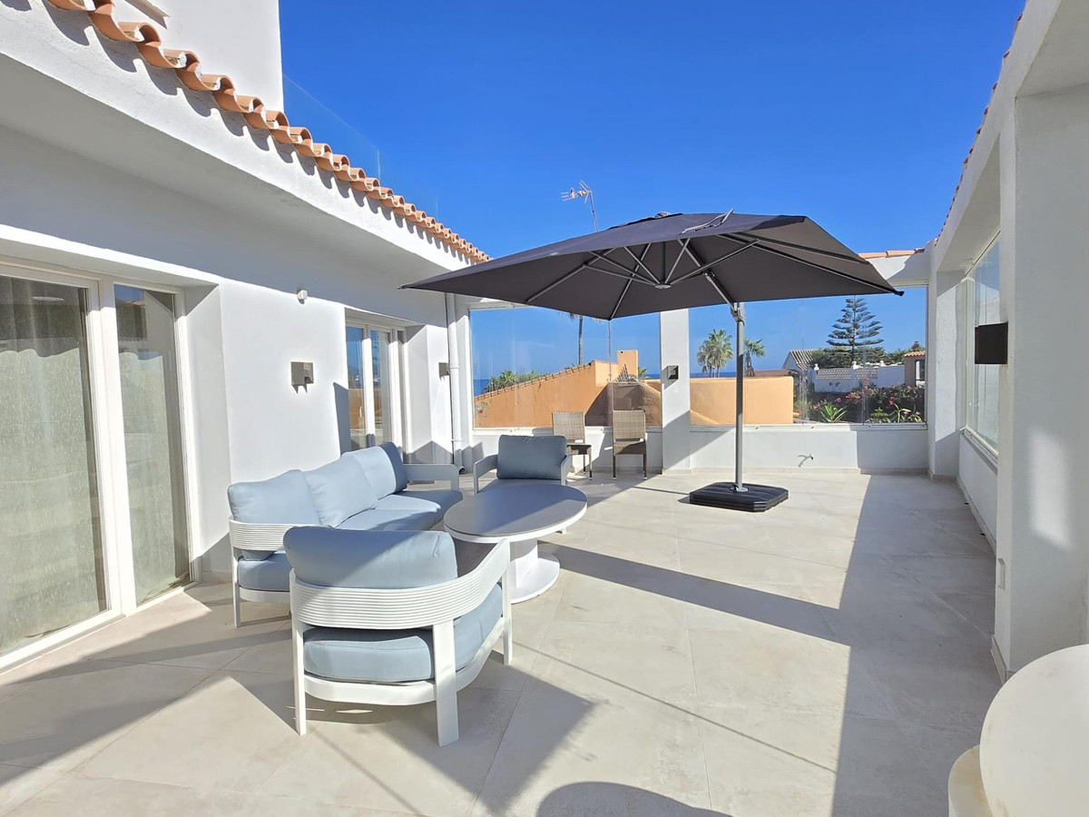 5 Bed Townhouse for sale in El Faro Costa Del Sol, Málaga, Spain