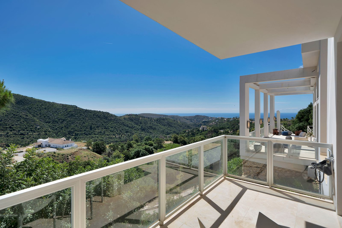 Se vende Villa - Chalet de 5 dormitorios en Costa Del Sol, Málaga, España