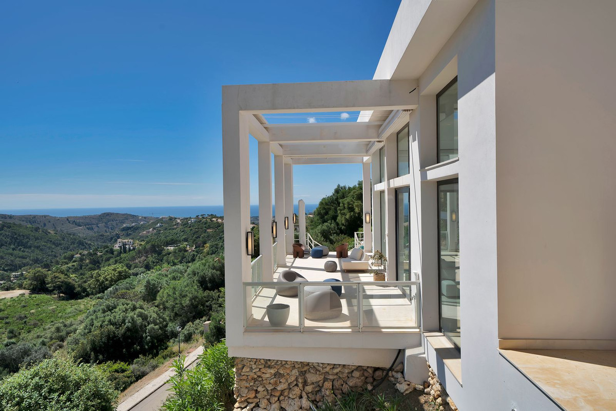 Se vende Villa - Chalet de 5 dormitorios en Costa Del Sol, Málaga, España