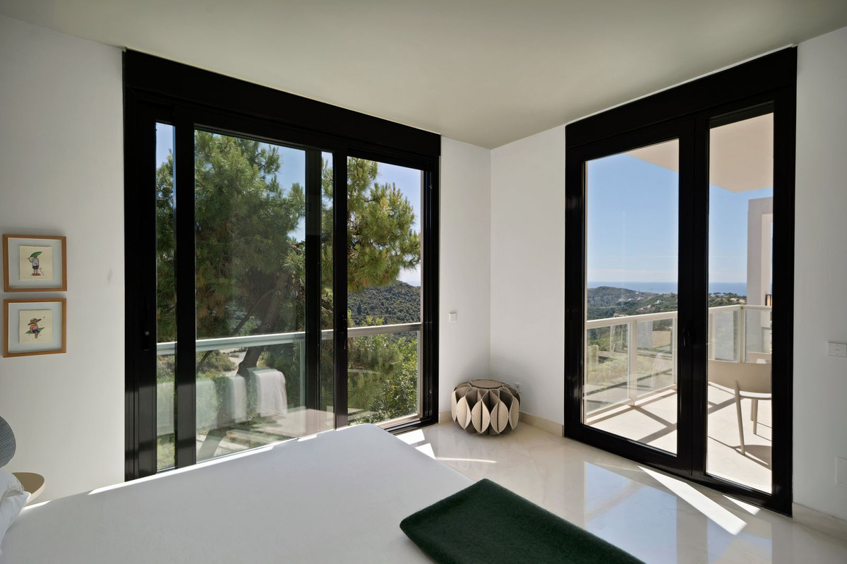 Se vende Villa - Chalet de 5 dormitorios en Costa Del Sol, Málaga, España
