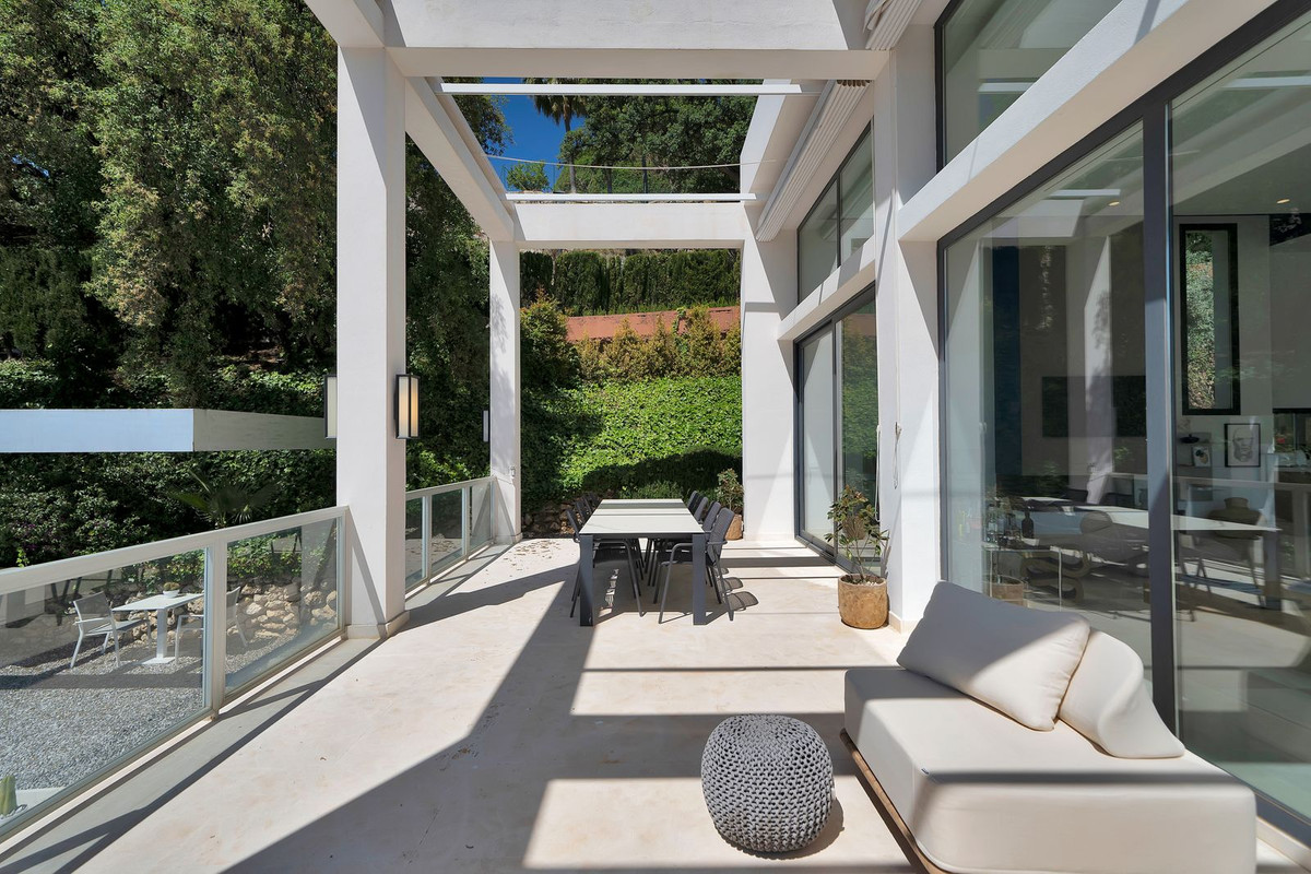 Se vende Villa - Chalet de 5 dormitorios en Costa Del Sol, Málaga, España