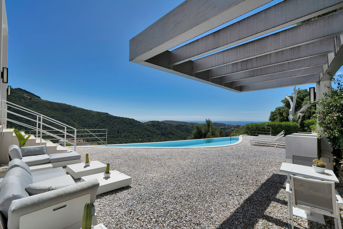 Se vende Villa - Chalet de 5 dormitorios en Costa Del Sol, Málaga, España