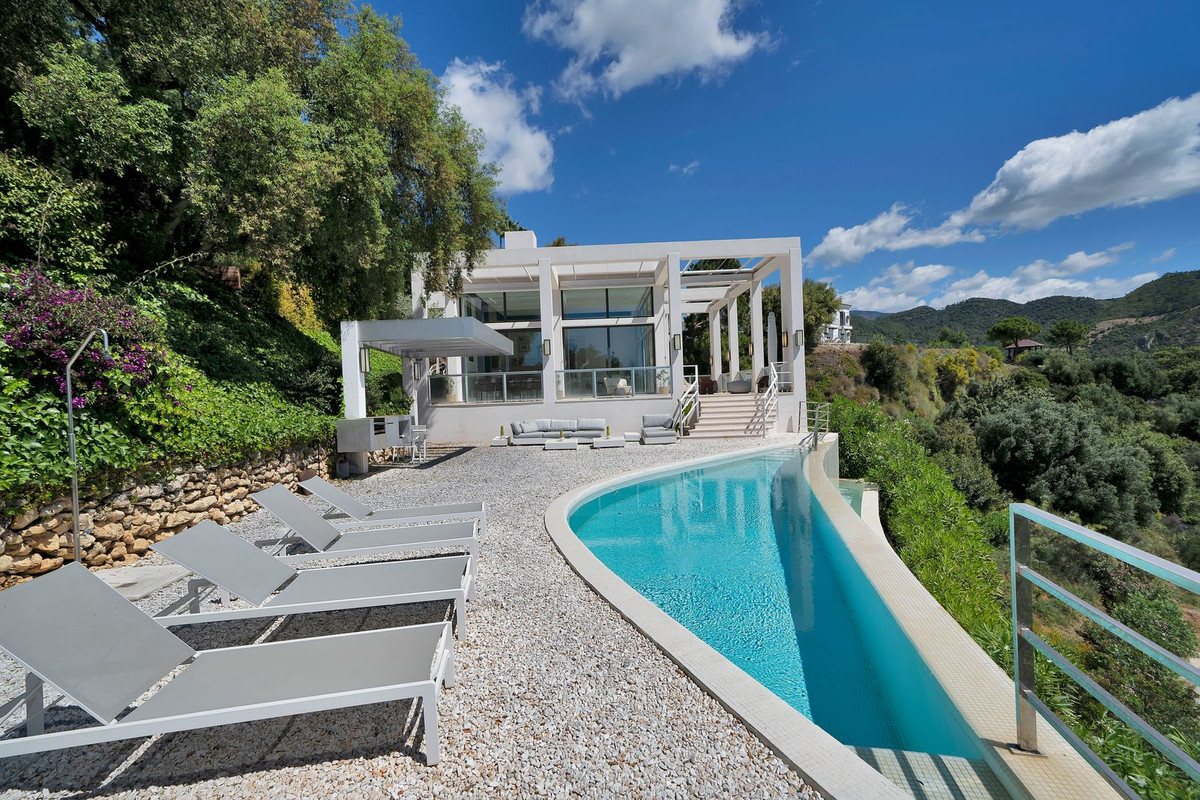 Se vende Villa - Chalet de 5 dormitorios en Costa Del Sol, Málaga, España