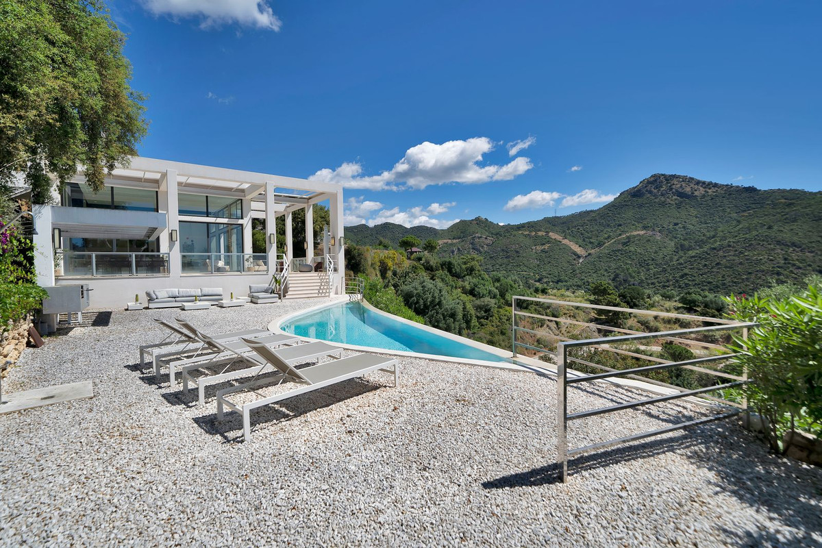 Se vende Villa - Chalet de 5 dormitorios en Costa Del Sol, Málaga, España