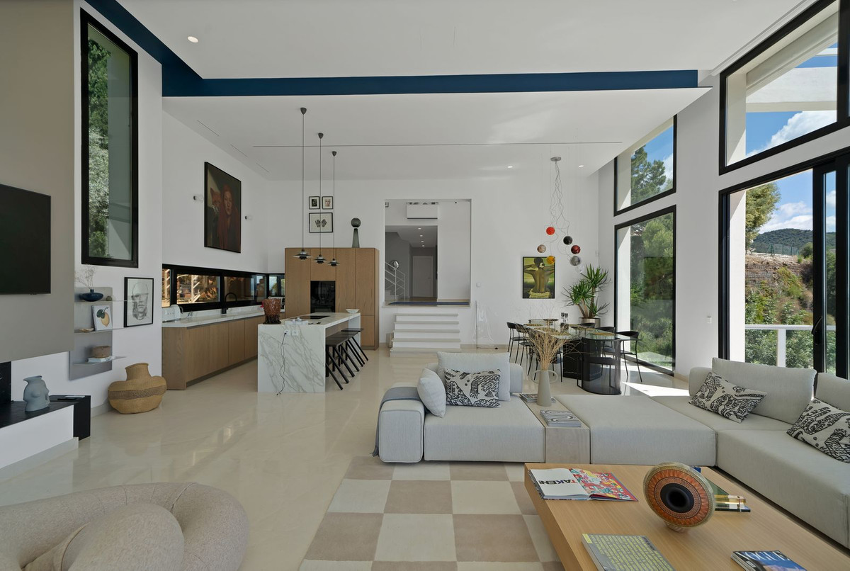 Se vende Villa - Chalet de 5 dormitorios en Costa Del Sol, Málaga, España