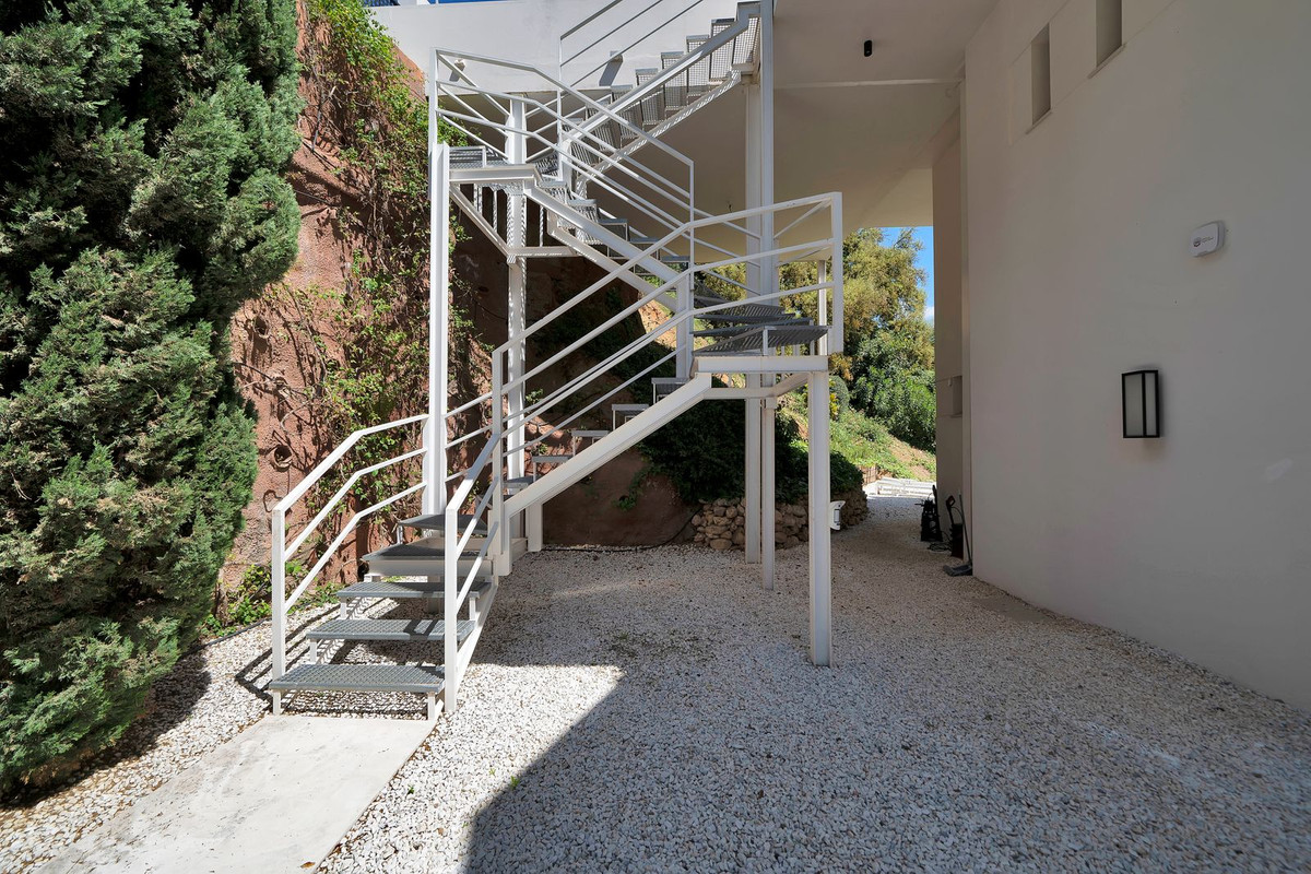 Se vende Villa - Chalet de 5 dormitorios en Costa Del Sol, Málaga, España
