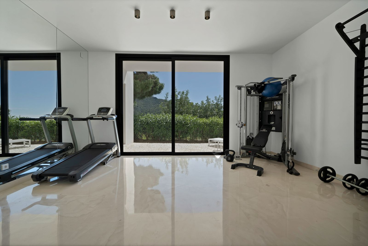 Se vende Villa - Chalet de 5 dormitorios en Costa Del Sol, Málaga, España