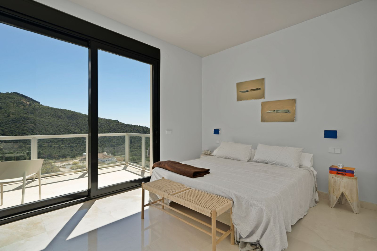Se vende Villa - Chalet de 5 dormitorios en Costa Del Sol, Málaga, España