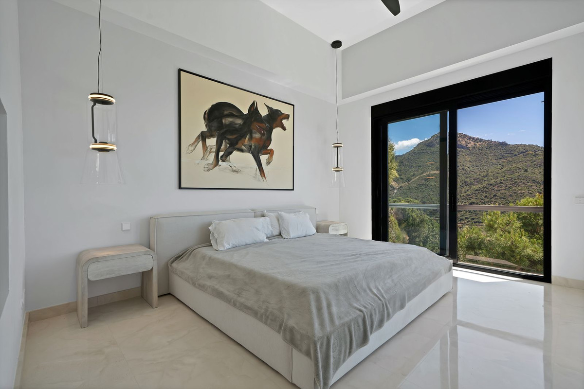 Se vende Villa - Chalet de 5 dormitorios en Costa Del Sol, Málaga, España