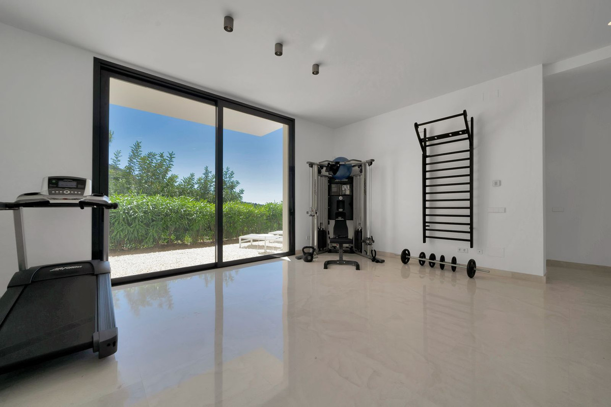 Se vende Villa - Chalet de 5 dormitorios en Costa Del Sol, Málaga, España
