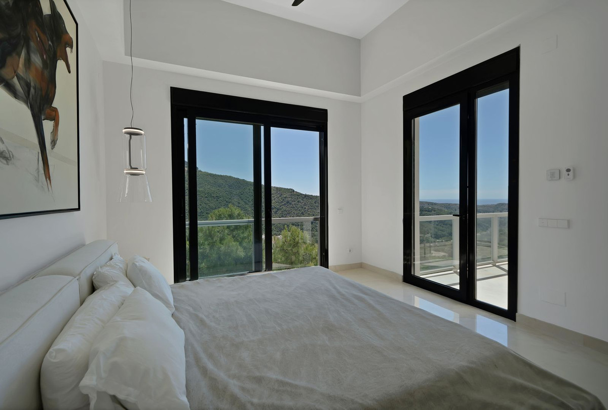 Se vende Villa - Chalet de 5 dormitorios en Costa Del Sol, Málaga, España