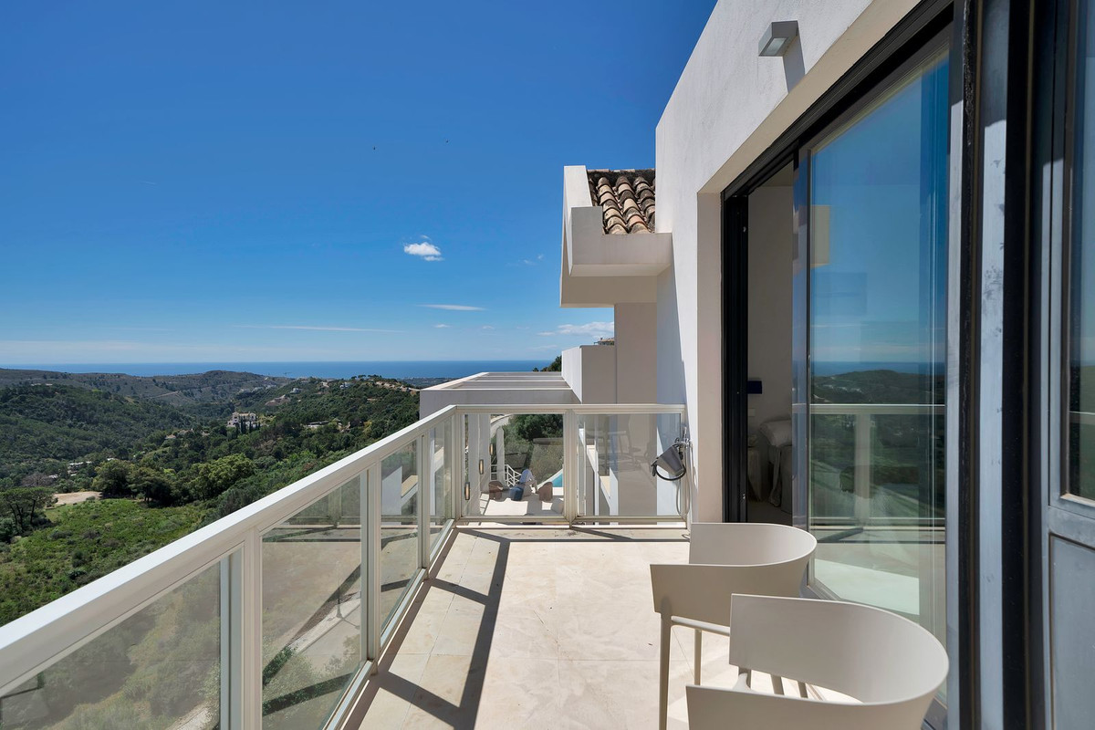 Se vende Villa - Chalet de 5 dormitorios en Costa Del Sol, Málaga, España
