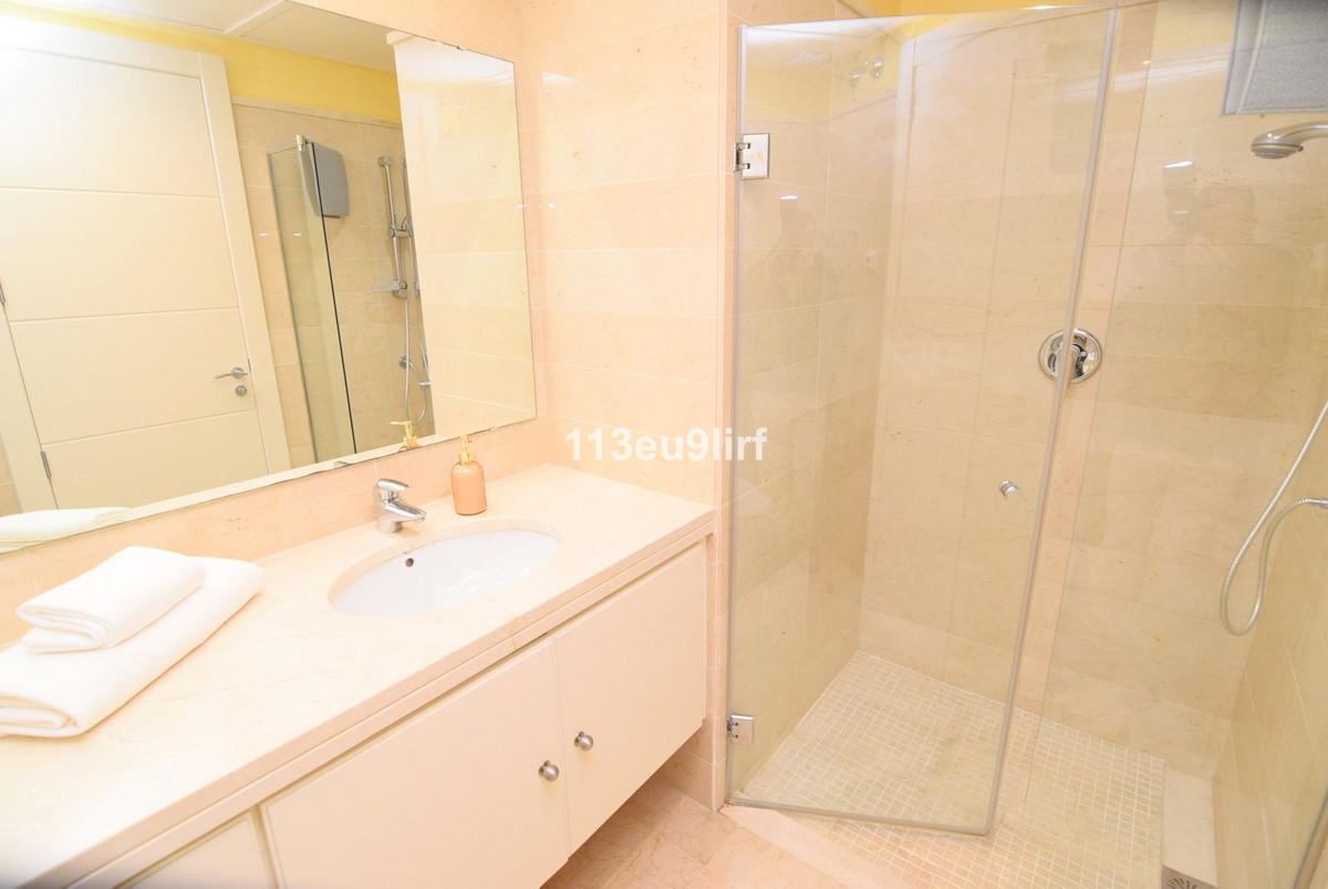 Se vende Adosada de 2 dormitorios en Costa Del Sol, Málaga, España