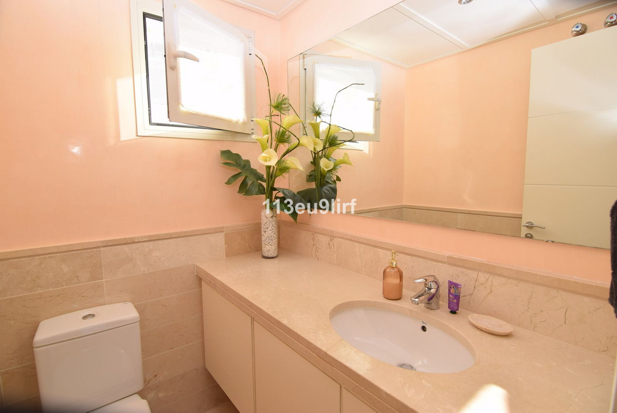 Se vende Adosada de 2 dormitorios en Costa Del Sol, Málaga, España