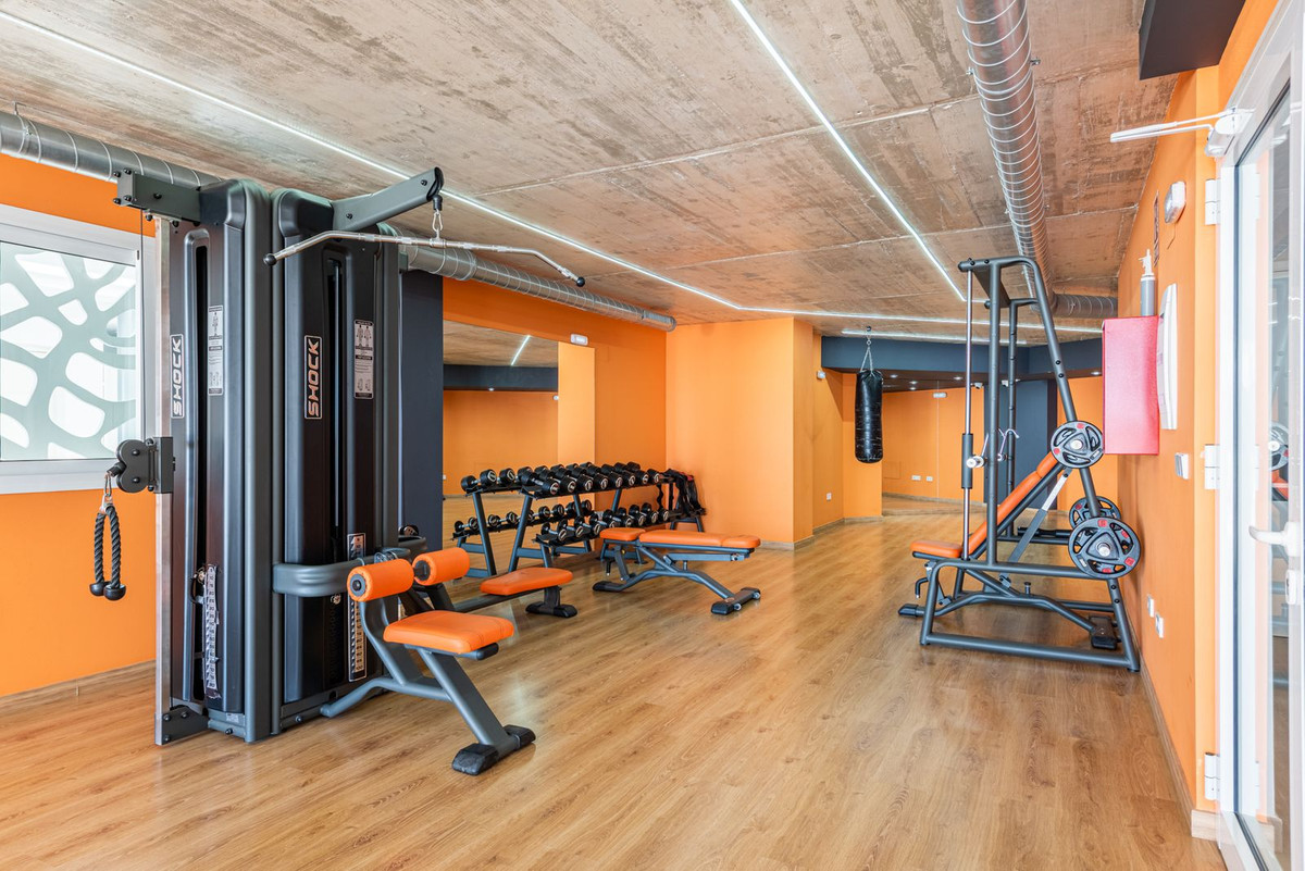 3 Bed Apartment for sale in Fuengirola Costa Del Sol, Málaga, Spain