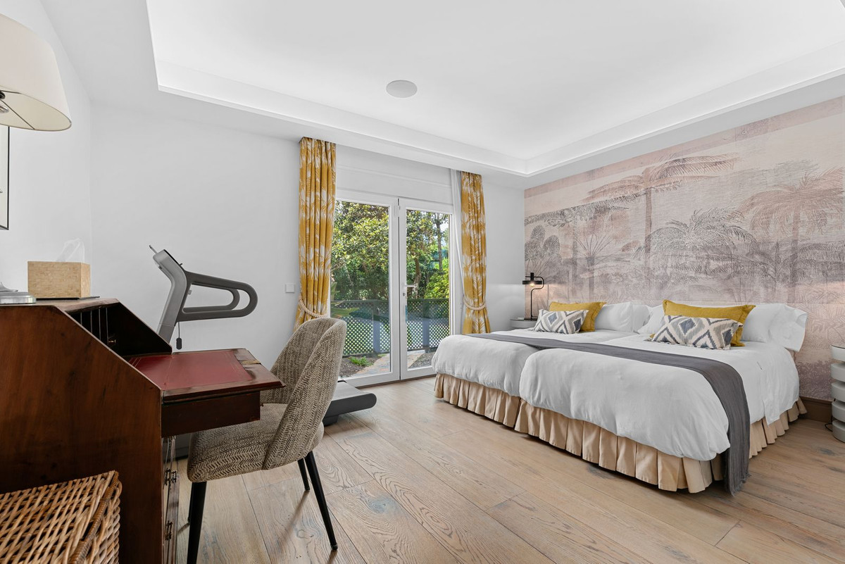 5 Bed Apartment for sale in Río Real Costa Del Sol, Málaga, Spain