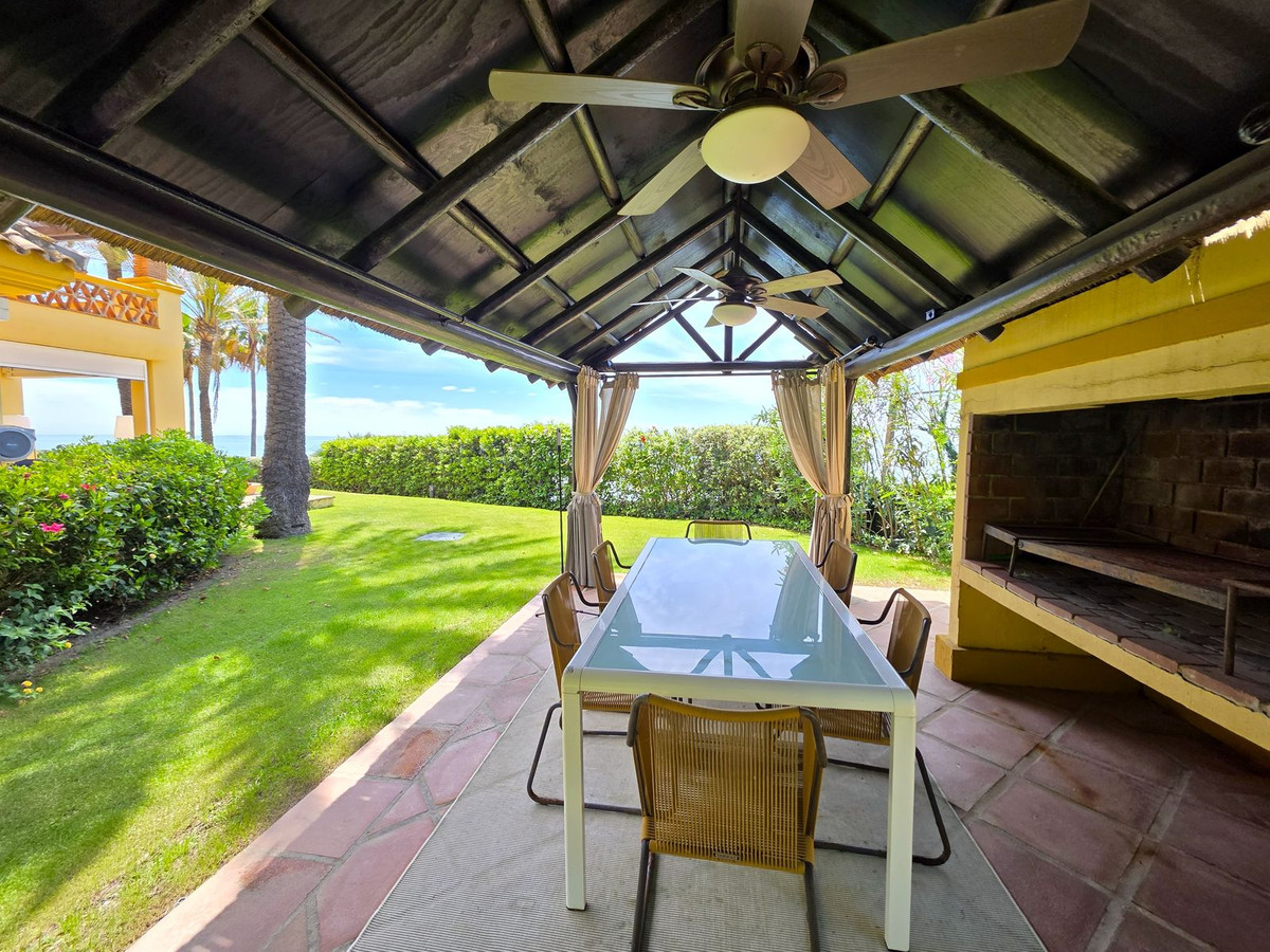 5 Bed Apartment for sale in Río Real Costa Del Sol, Málaga, Spain