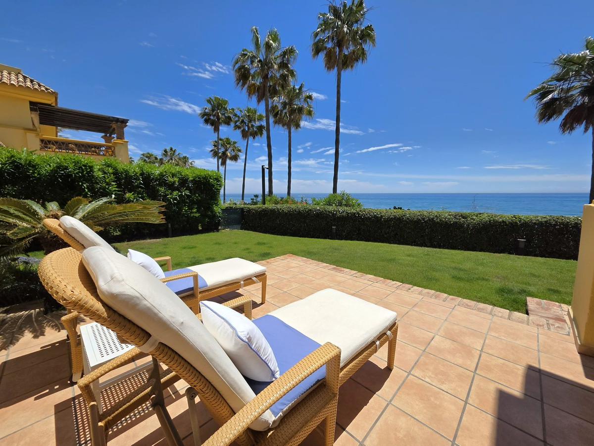 5 Bed Apartment for sale in Río Real Costa Del Sol, Málaga, Spain