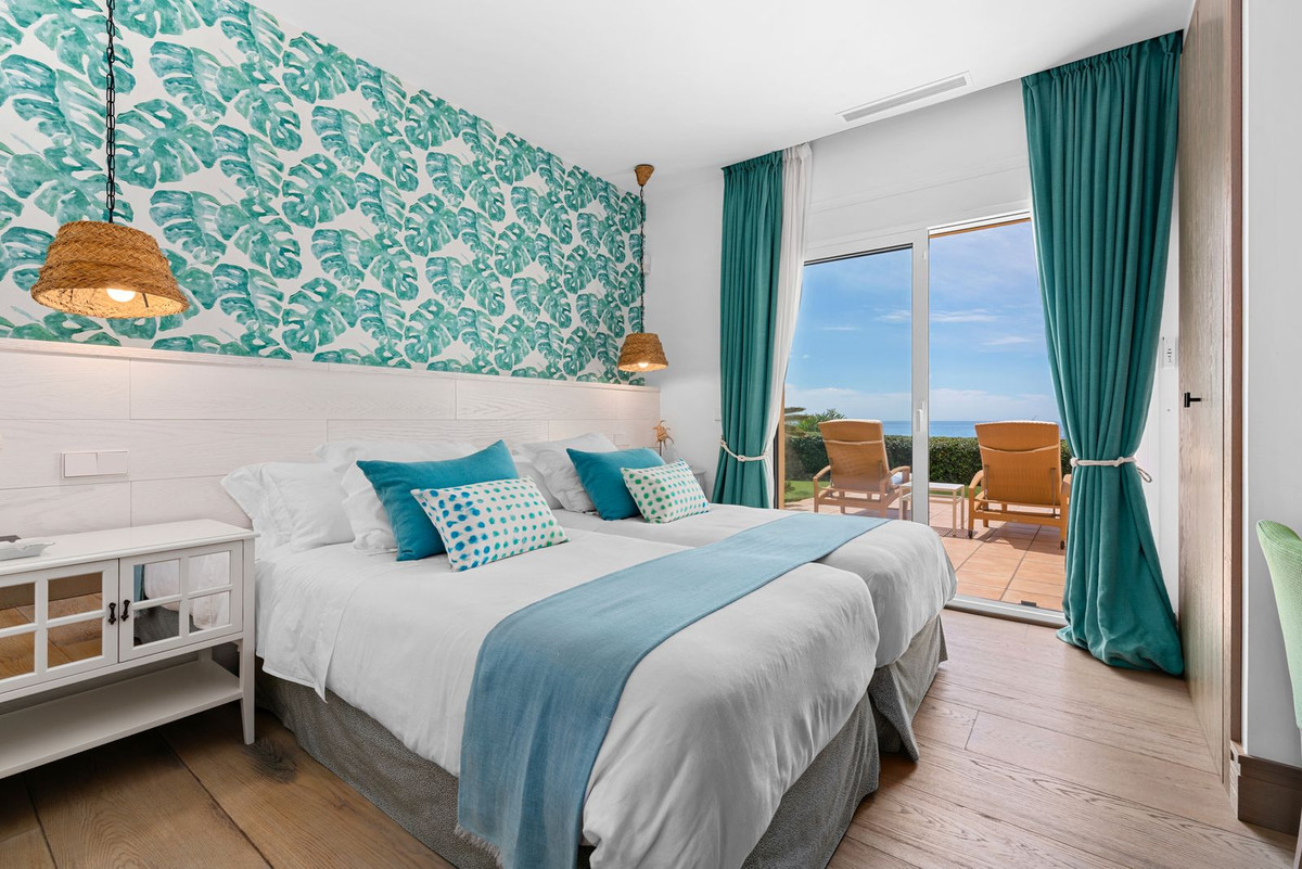 5 Bed Apartment for sale in Río Real Costa Del Sol, Málaga, Spain