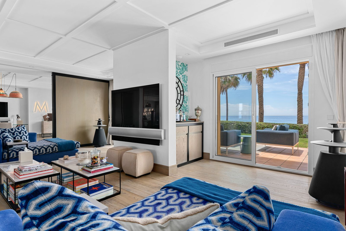 5 Bed Apartment for sale in Río Real Costa Del Sol, Málaga, Spain