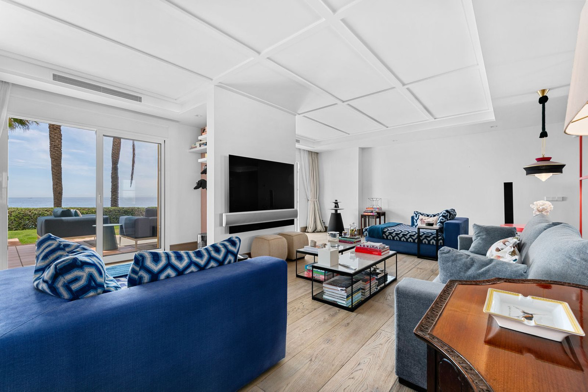 5 Bed Apartment for sale in Río Real Costa Del Sol, Málaga, Spain