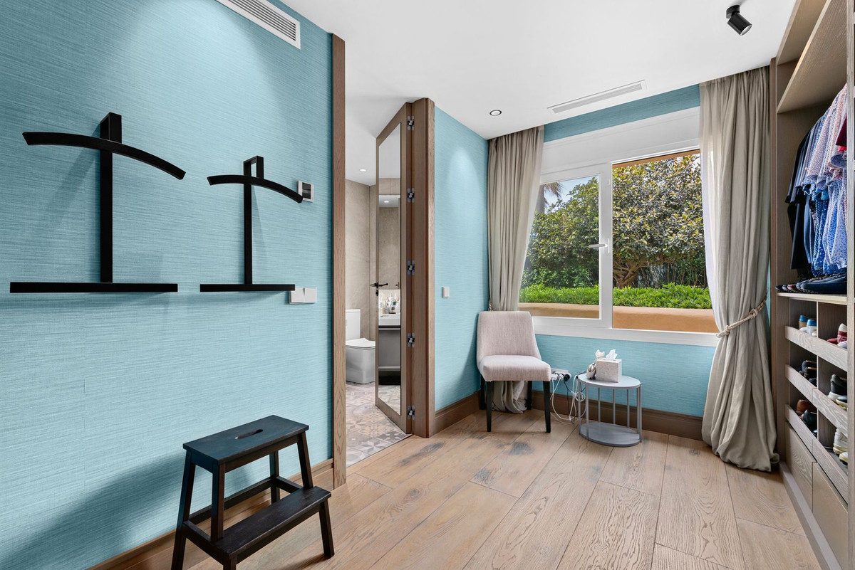 5 Bed Apartment for sale in Río Real Costa Del Sol, Málaga, Spain
