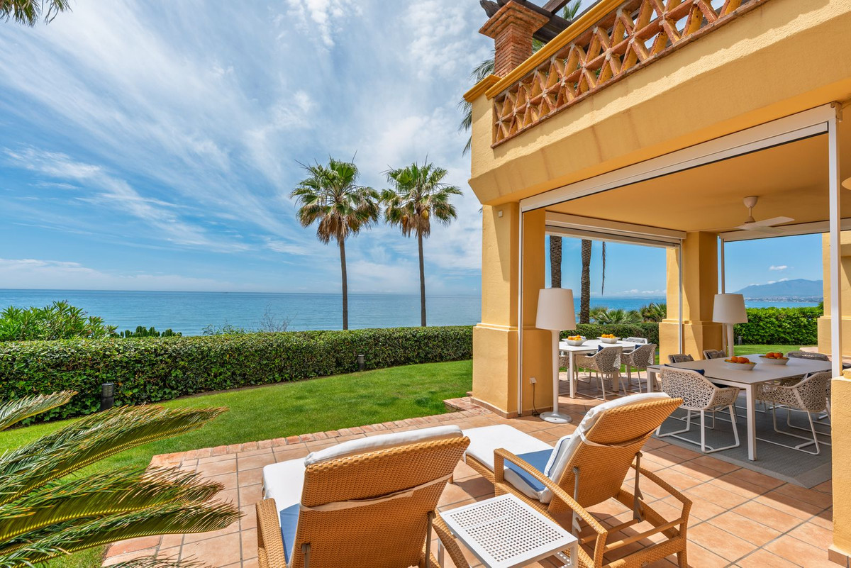 5 Bed Apartment for sale in Río Real Costa Del Sol, Málaga, Spain
