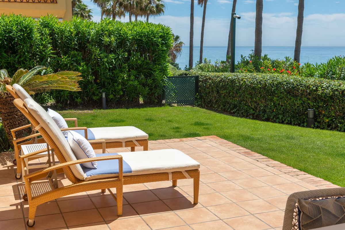 5 Bed Apartment for sale in Río Real Costa Del Sol, Málaga, Spain