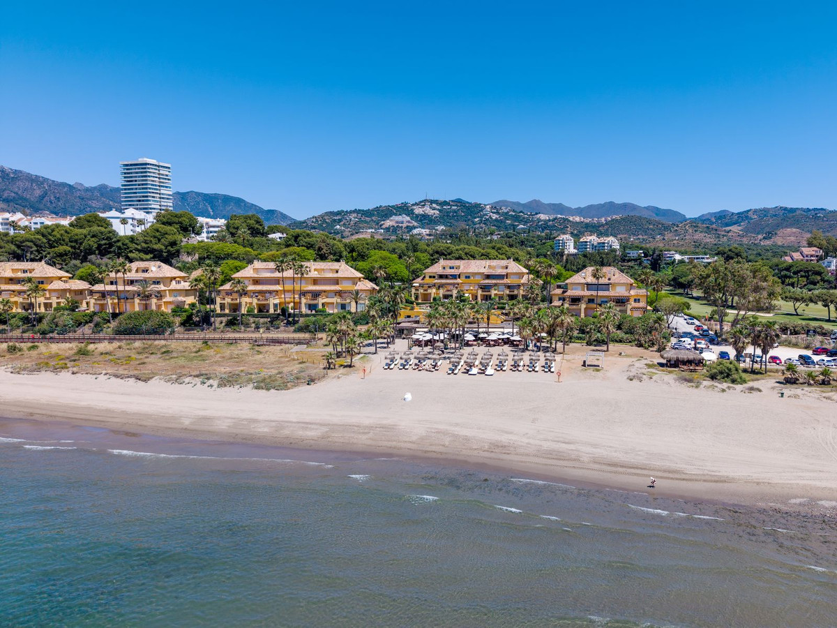 5 Bed Apartment for sale in Río Real Costa Del Sol, Málaga, Spain