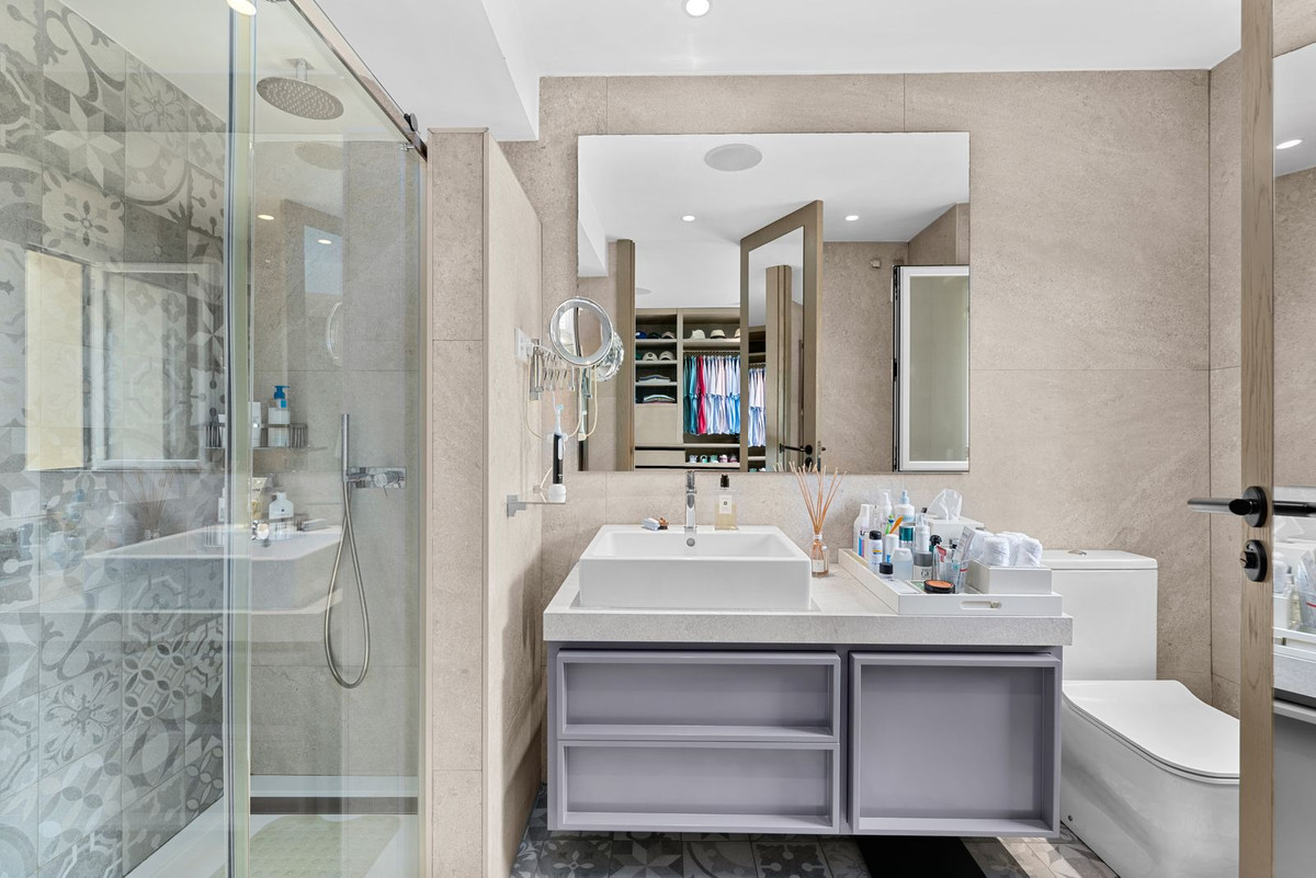 5 Bed Apartment for sale in Río Real Costa Del Sol, Málaga, Spain